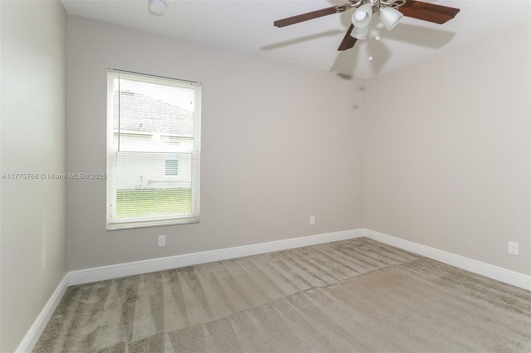 Recientemente alquilado: $2,570 (4 camas, 2 baños, 1880 Pies cuadrados)