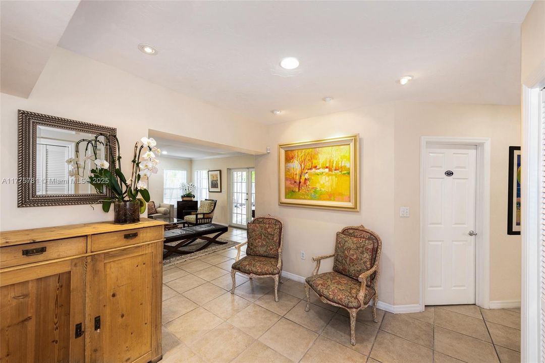 For Sale: $3,625,000 (5 beds, 4 baths, 3297 Square Feet)