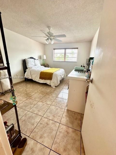 最近租的: $2,100 (1 贝兹, 1 浴室, 707 平方英尺)