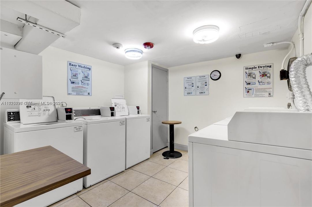 最近租的: $2,100 (1 贝兹, 1 浴室, 707 平方英尺)