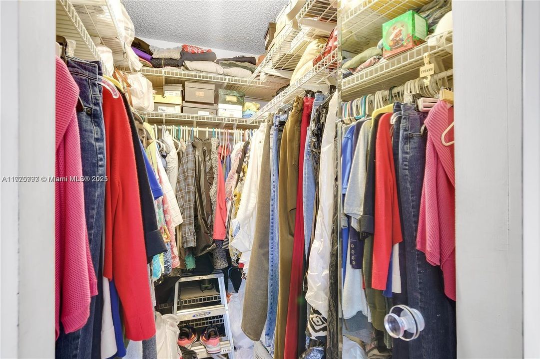 最近租的: $2,100 (1 贝兹, 1 浴室, 707 平方英尺)