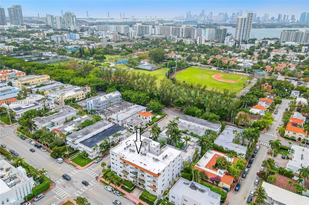 最近租的: $2,100 (1 贝兹, 1 浴室, 707 平方英尺)