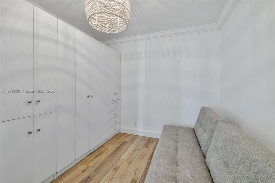 最近租的: $4,500 (2 贝兹, 2 浴室, 1121 平方英尺)