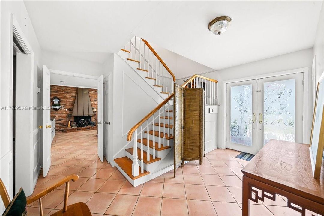 待售: $1,900,000 (6 贝兹, 4 浴室, 0 平方英尺)