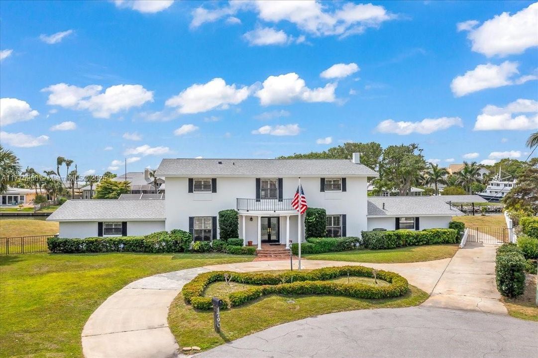 待售: $1,900,000 (6 贝兹, 4 浴室, 0 平方英尺)