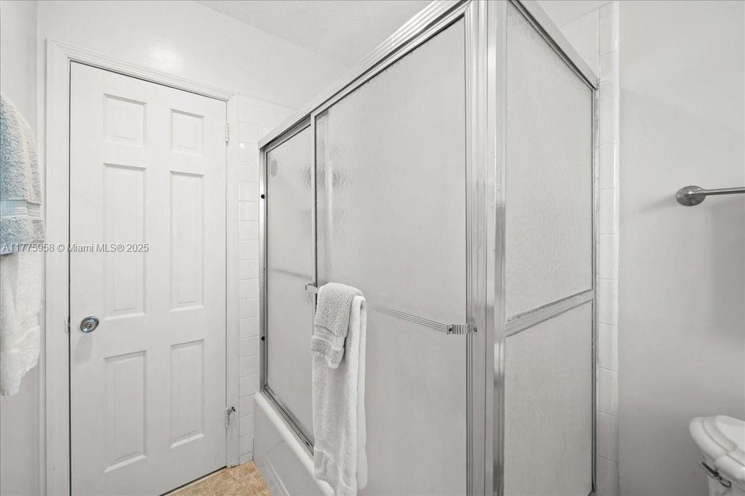 待售: $1,900,000 (6 贝兹, 4 浴室, 0 平方英尺)