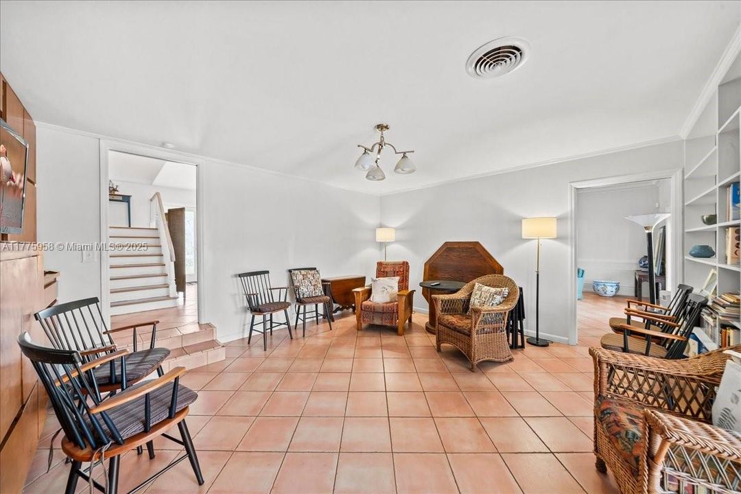 待售: $1,900,000 (6 贝兹, 4 浴室, 0 平方英尺)