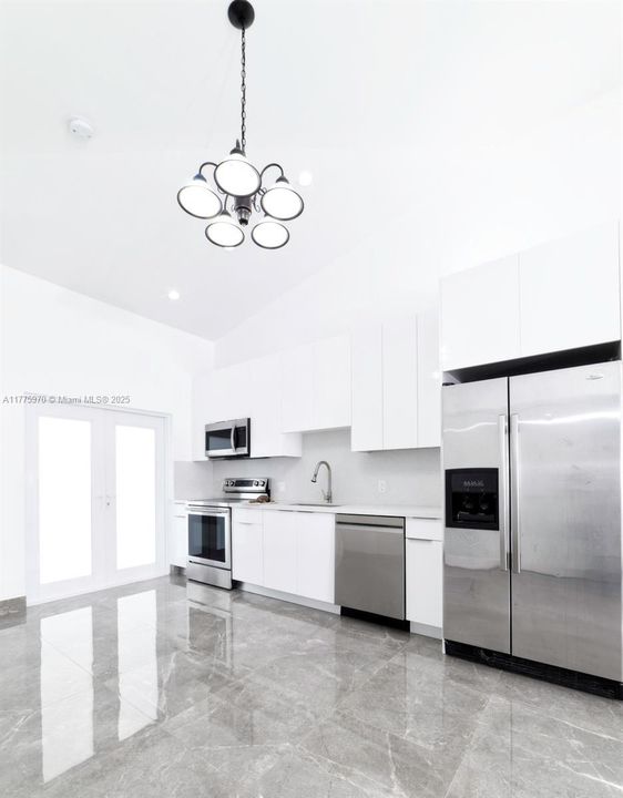 En Venta: $799,900 (6 camas, 4 baños, 2160 Pies cuadrados)