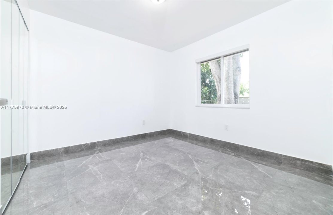 En Venta: $799,900 (6 camas, 4 baños, 2160 Pies cuadrados)