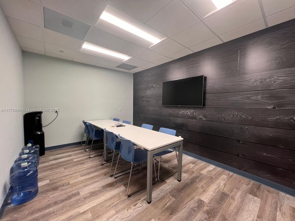 Недавно арендовано: $18 (0 спален, 0 ванн, 0 Квадратных фут)