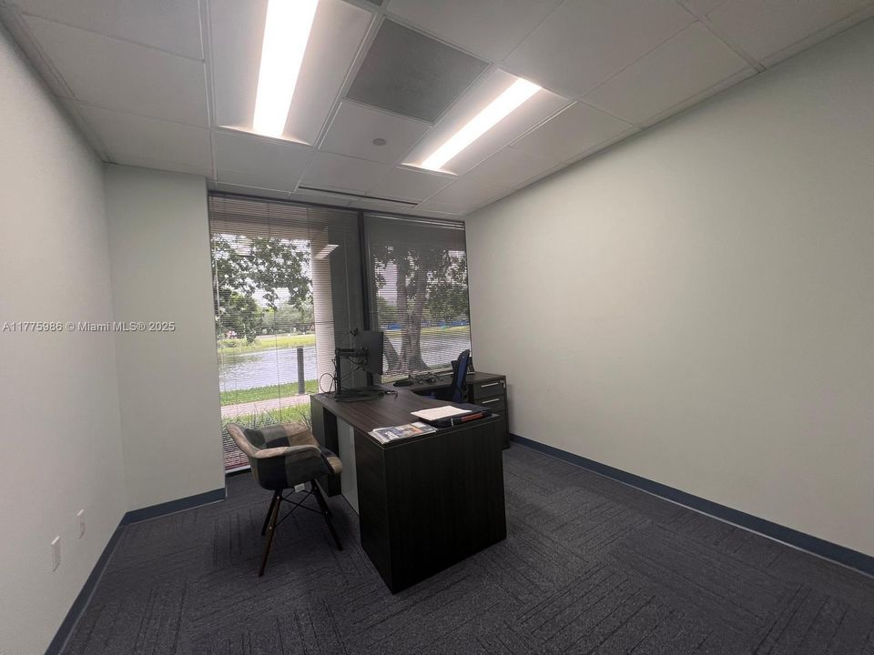 Недавно арендовано: $18 (0 спален, 0 ванн, 0 Квадратных фут)