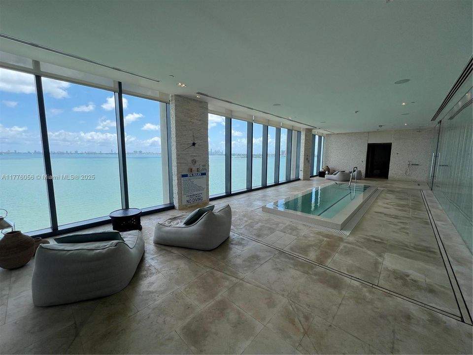 Recently Sold: $3,999,000 (4 beds, 5 baths, 3289 Square Feet)