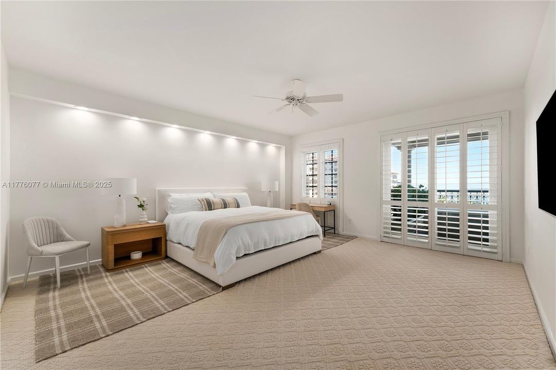 Недавно продано: $5,500,000 (2 спален, 2 ванн, 2420 Квадратных фут)