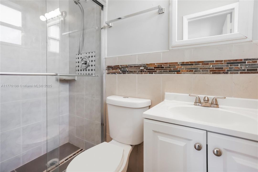 Recently Rented: $2,545 (2 beds, 2 baths, 936 Square Feet)