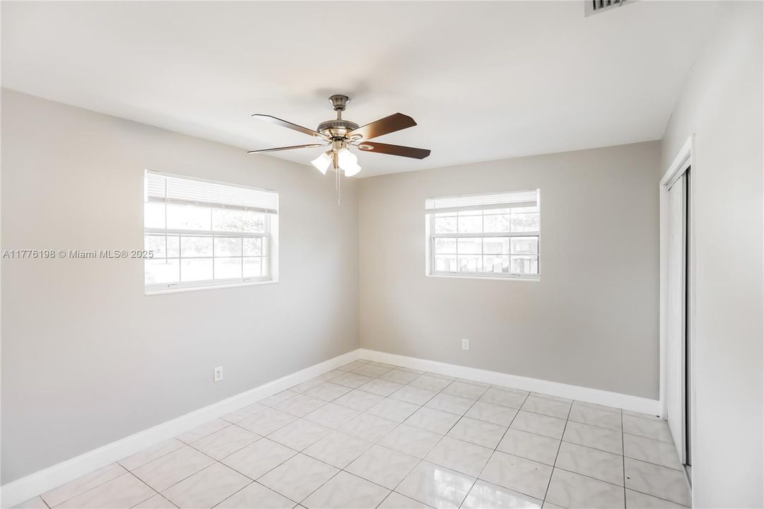 Recently Rented: $2,545 (2 beds, 2 baths, 936 Square Feet)