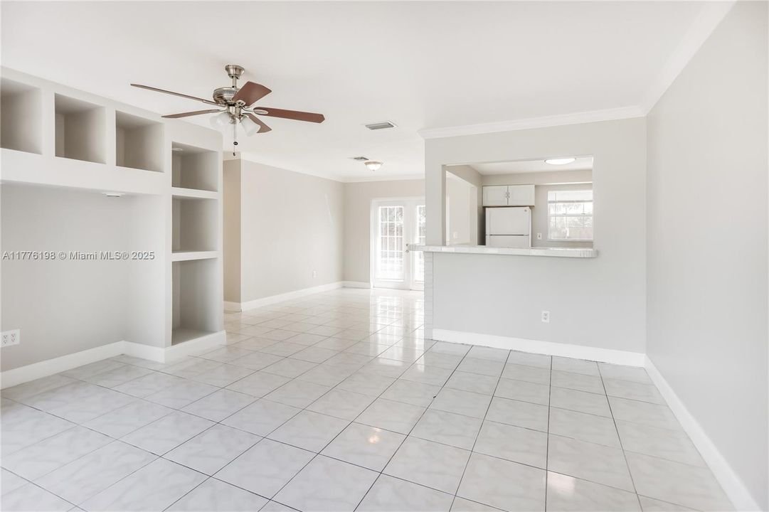 Recently Rented: $2,545 (2 beds, 2 baths, 936 Square Feet)