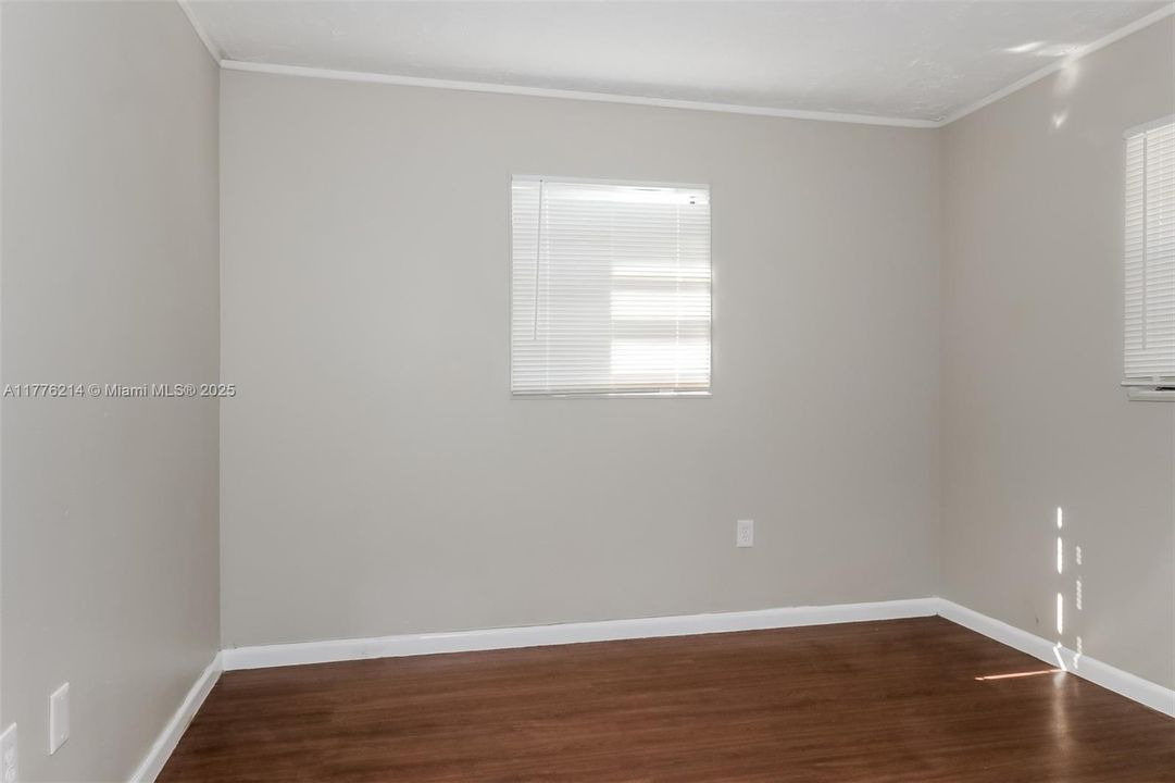 Recently Rented: $2,370 (3 beds, 2 baths, 1056 Square Feet)