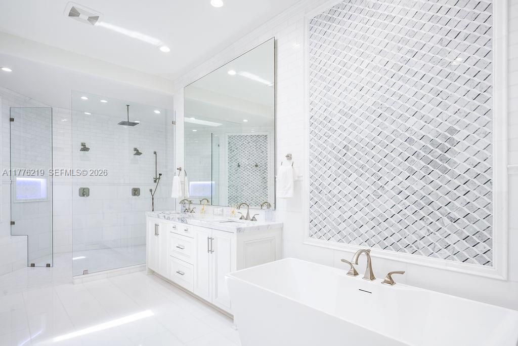 En Venta: $12,500,000 (6 camas, 7 baños, 10172 Pies cuadrados)
