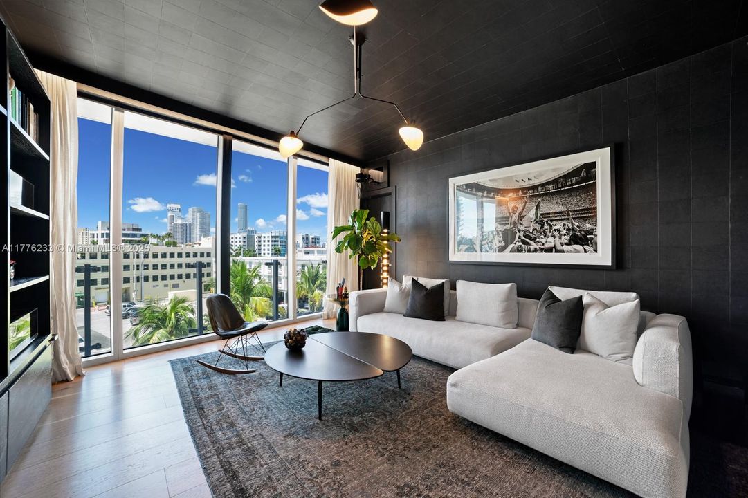 For Sale: $7,890,000 (5 beds, 5 baths, 3347 Square Feet)