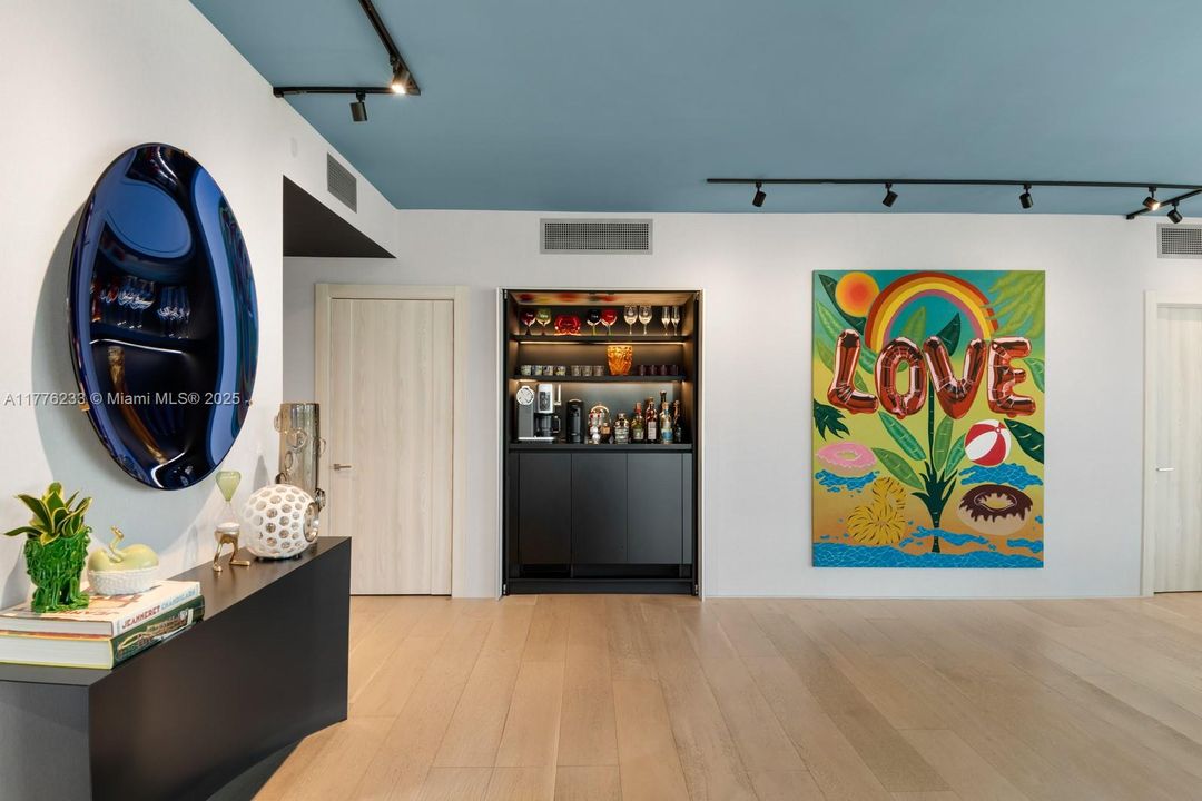 For Sale: $7,890,000 (5 beds, 5 baths, 3347 Square Feet)