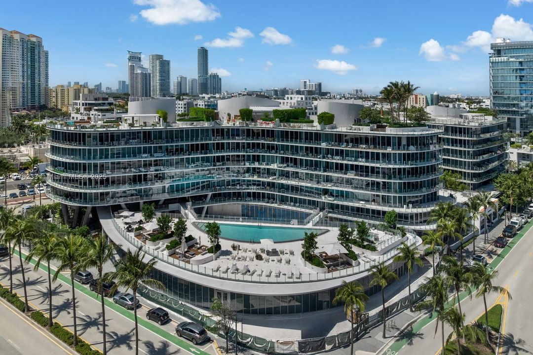 For Sale: $7,890,000 (5 beds, 5 baths, 3347 Square Feet)