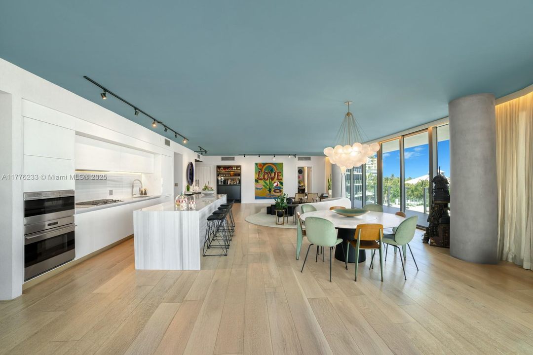 For Sale: $7,890,000 (5 beds, 5 baths, 3347 Square Feet)