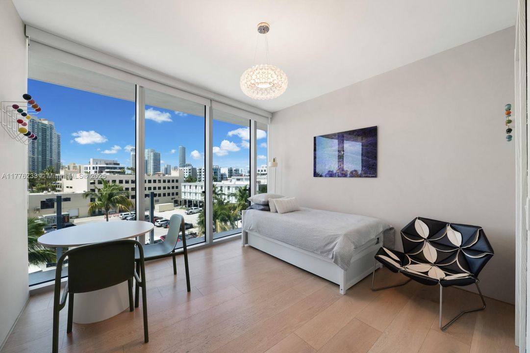 For Sale: $7,890,000 (5 beds, 5 baths, 3347 Square Feet)