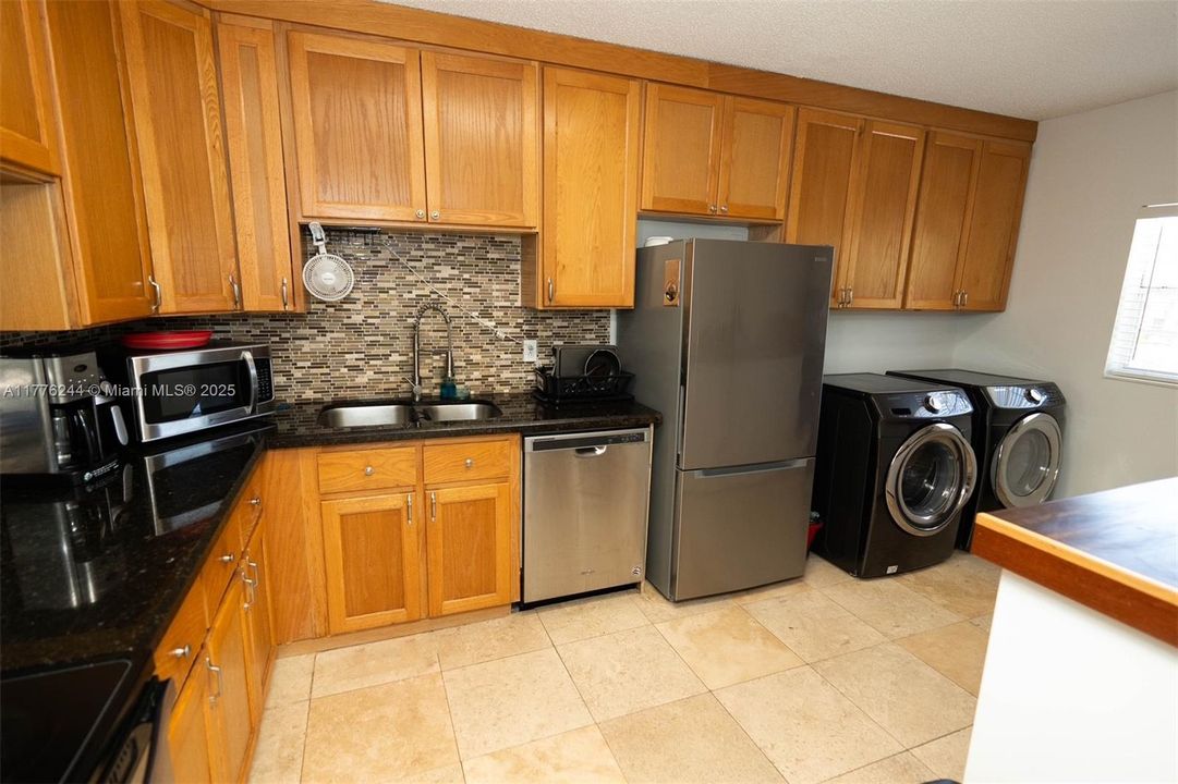 En Venta: $254,900 (2 camas, 2 baños, 1104 Pies cuadrados)