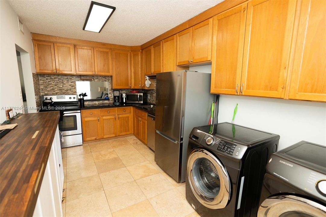 En Venta: $254,900 (2 camas, 2 baños, 1104 Pies cuadrados)