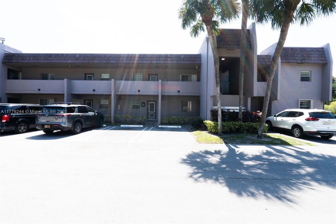 En Venta: $254,900 (2 camas, 2 baños, 1104 Pies cuadrados)