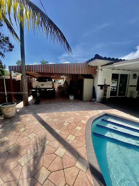 Недавно продано: $799,000 (3 спален, 2 ванн, 1298 Квадратных фут)