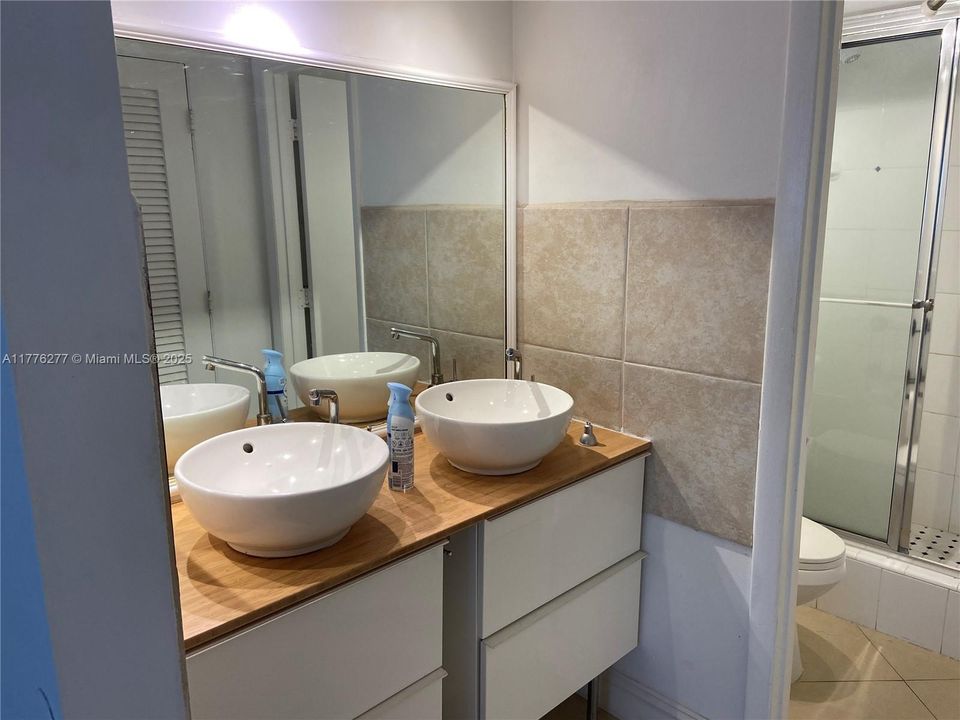 Recently Sold: $770,000 (0 beds, 0 baths, 2150 Square Feet)