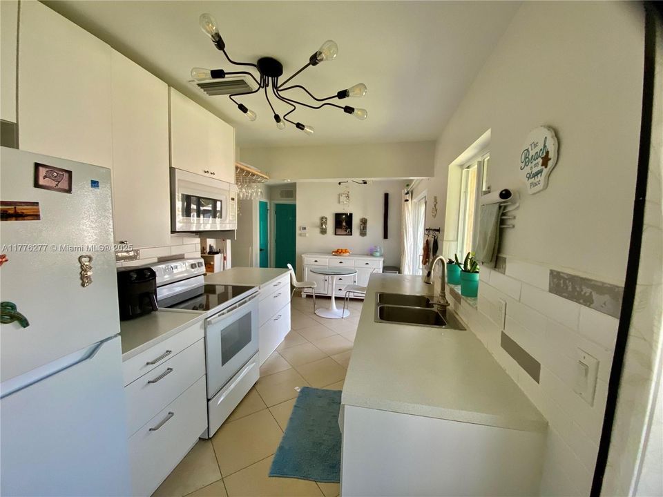 Recently Sold: $770,000 (0 beds, 0 baths, 2150 Square Feet)