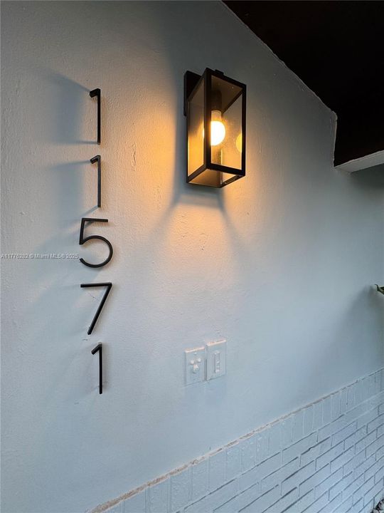 Recently Sold: $758,500 (3 beds, 2 baths, 1598 Square Feet)