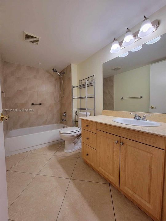 最近租的: $2,300 (2 贝兹, 2 浴室, 1533 平方英尺)