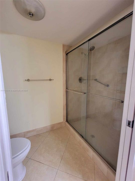 最近租的: $2,300 (2 贝兹, 2 浴室, 1533 平方英尺)