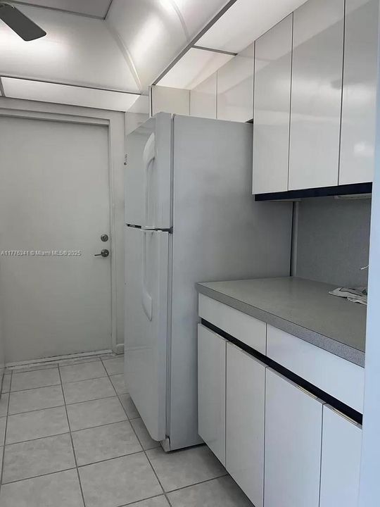 Recently Sold: $100,000 (2 beds, 2 baths, 1105 Square Feet)