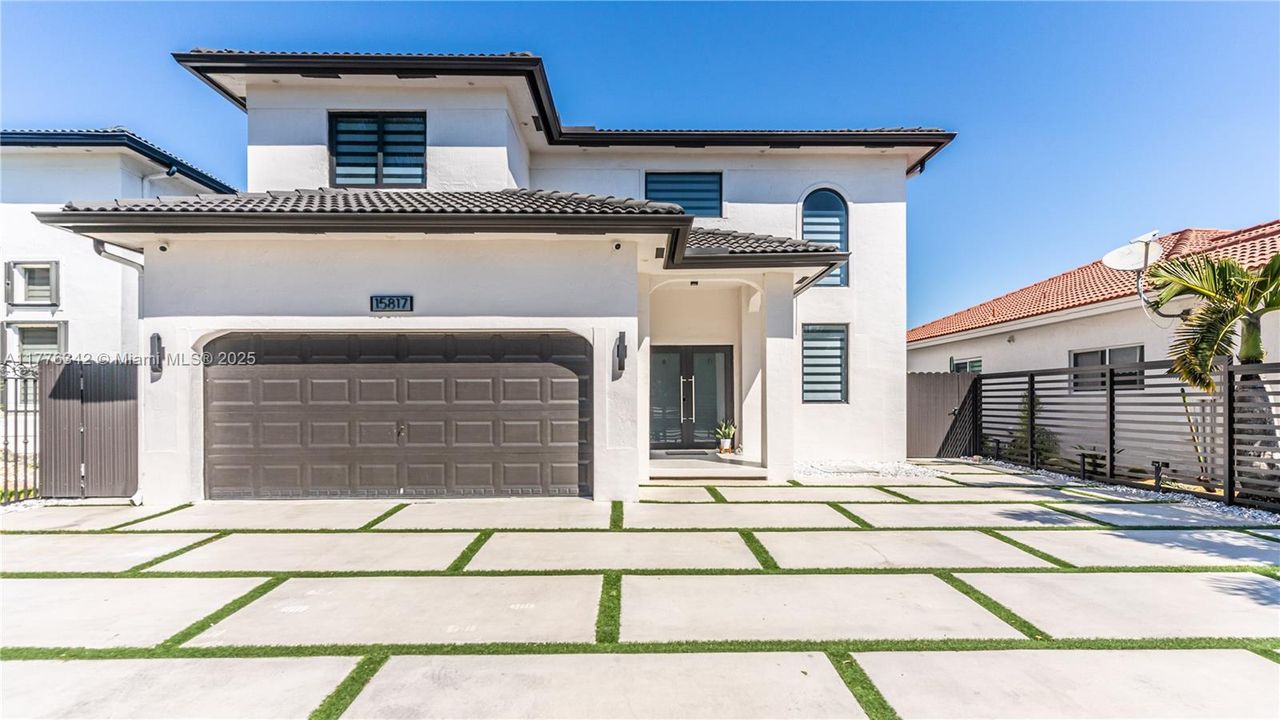 Recently Rented: $4,600 (3 beds, 2 baths, 1960 Square Feet)