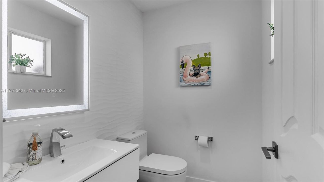 Recently Rented: $4,600 (3 beds, 2 baths, 1960 Square Feet)