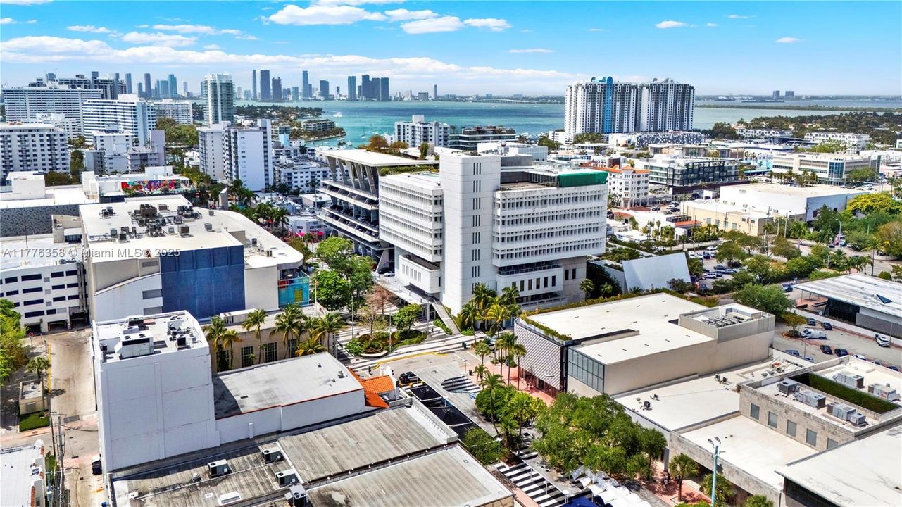 最近售出: $215,000 (1 贝兹, 1 浴室, 410 平方英尺)