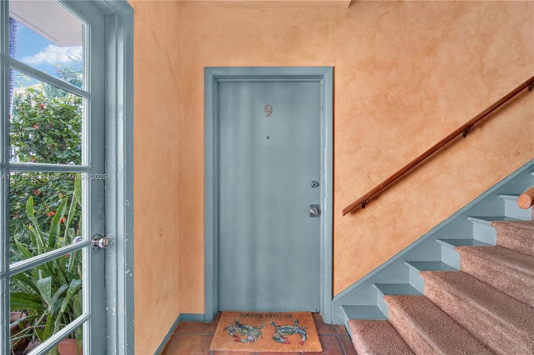 最近售出: $215,000 (1 贝兹, 1 浴室, 410 平方英尺)