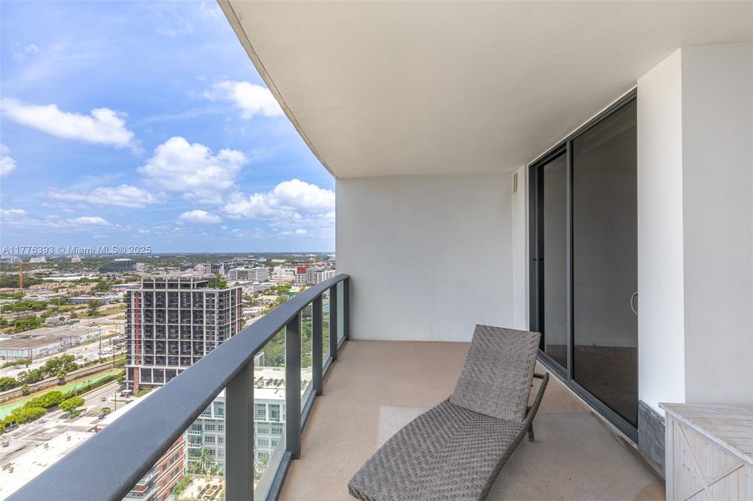 Recently Sold: $450,000 (1 beds, 1 baths, 850 Square Feet)