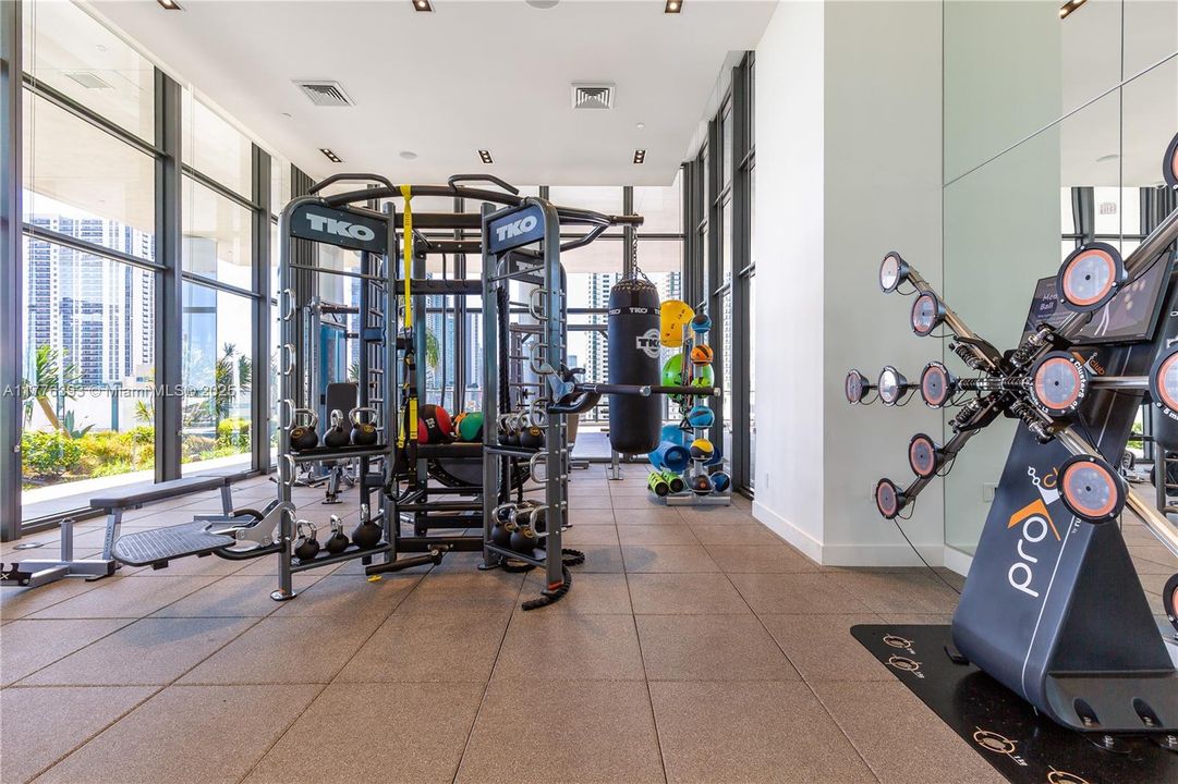 Recently Sold: $450,000 (1 beds, 1 baths, 850 Square Feet)