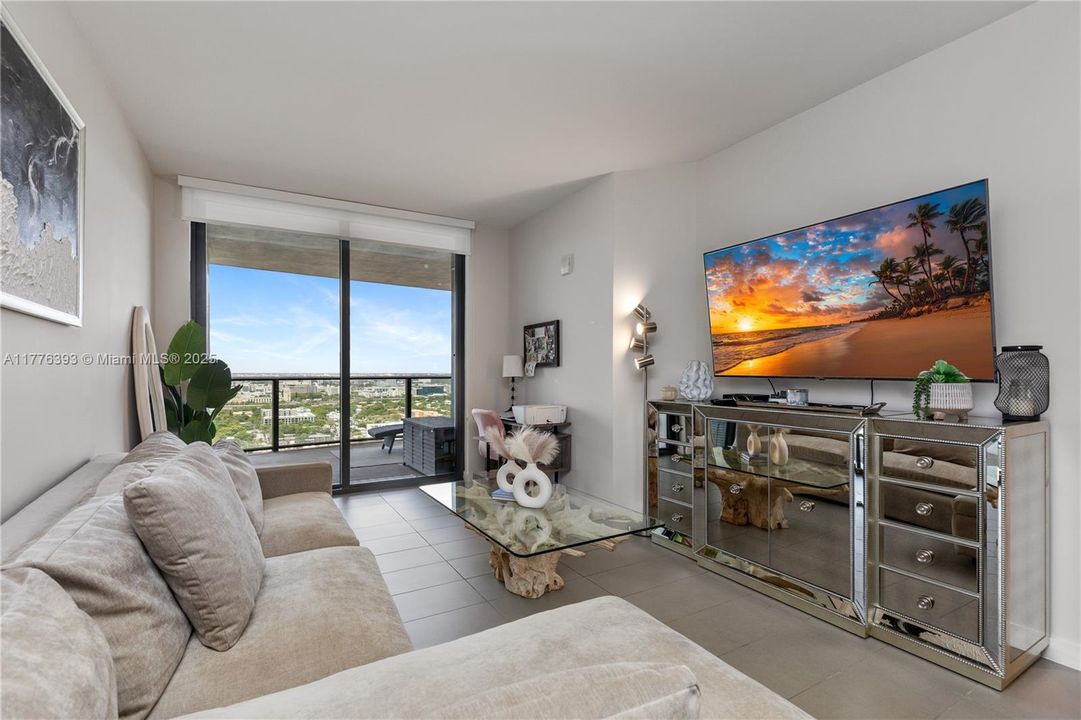 Recently Sold: $450,000 (1 beds, 1 baths, 850 Square Feet)