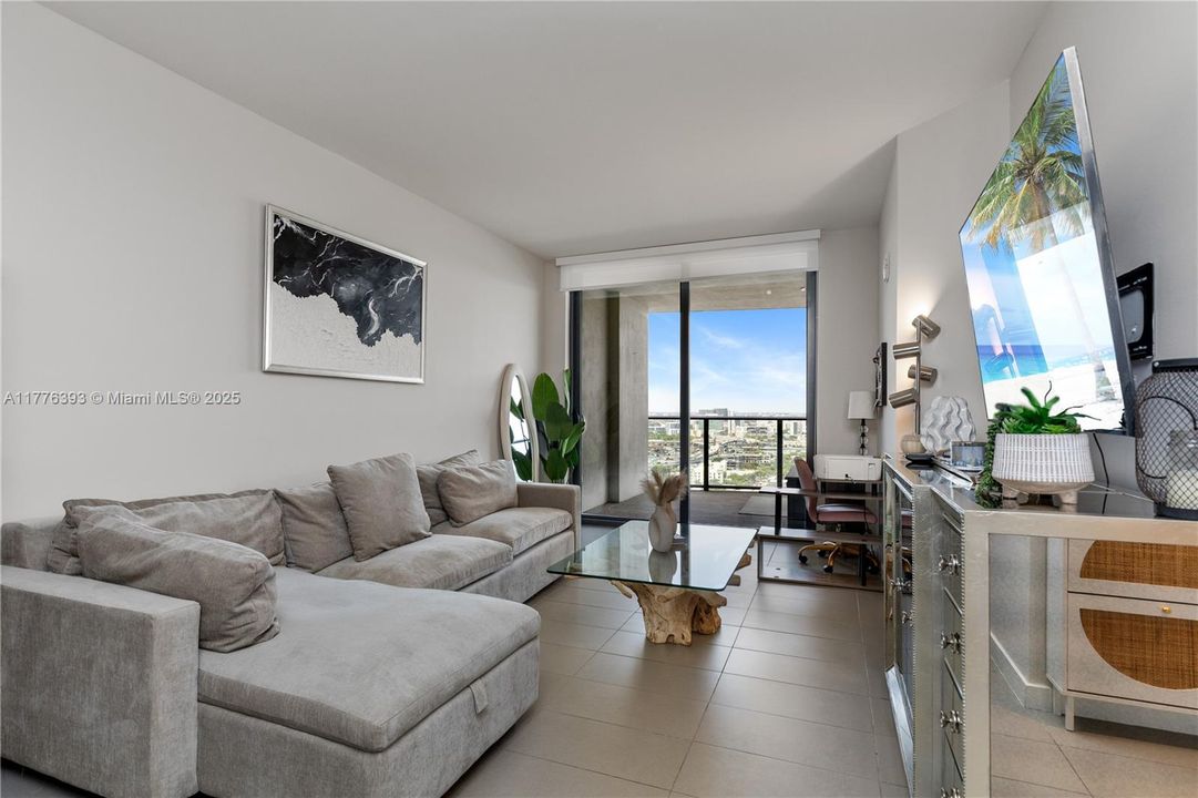 Recently Sold: $450,000 (1 beds, 1 baths, 850 Square Feet)