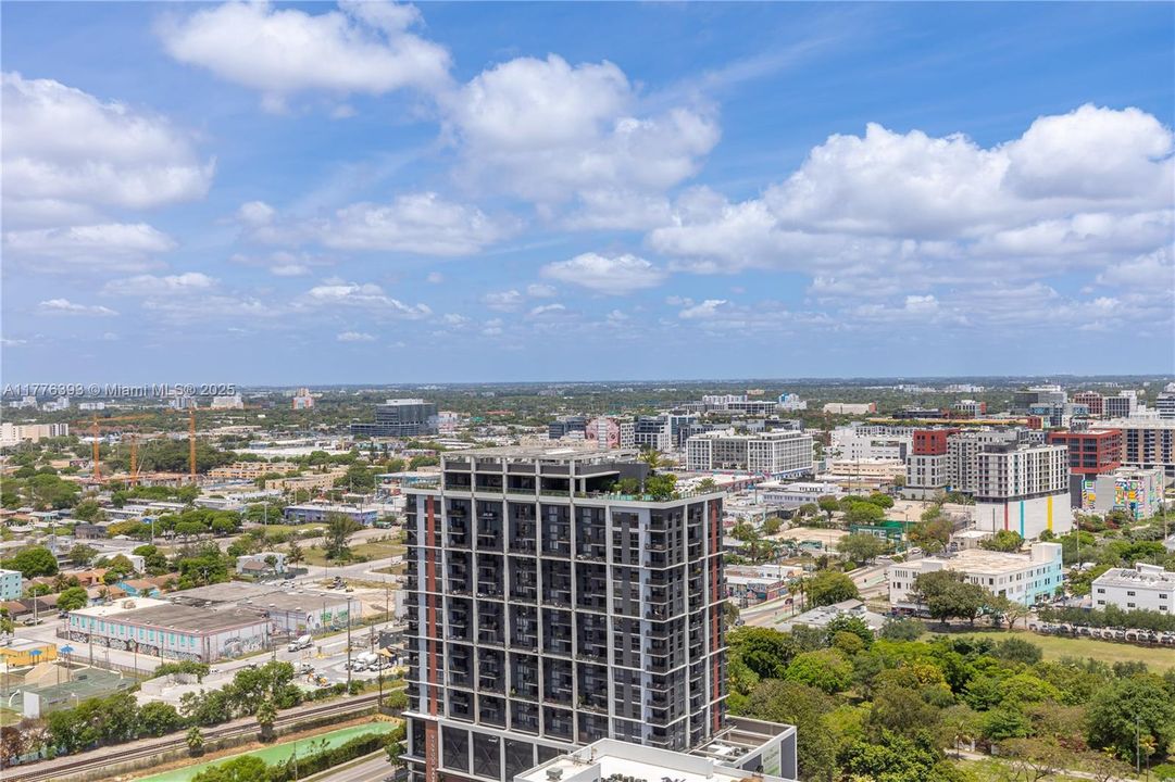 Recently Sold: $450,000 (1 beds, 1 baths, 850 Square Feet)