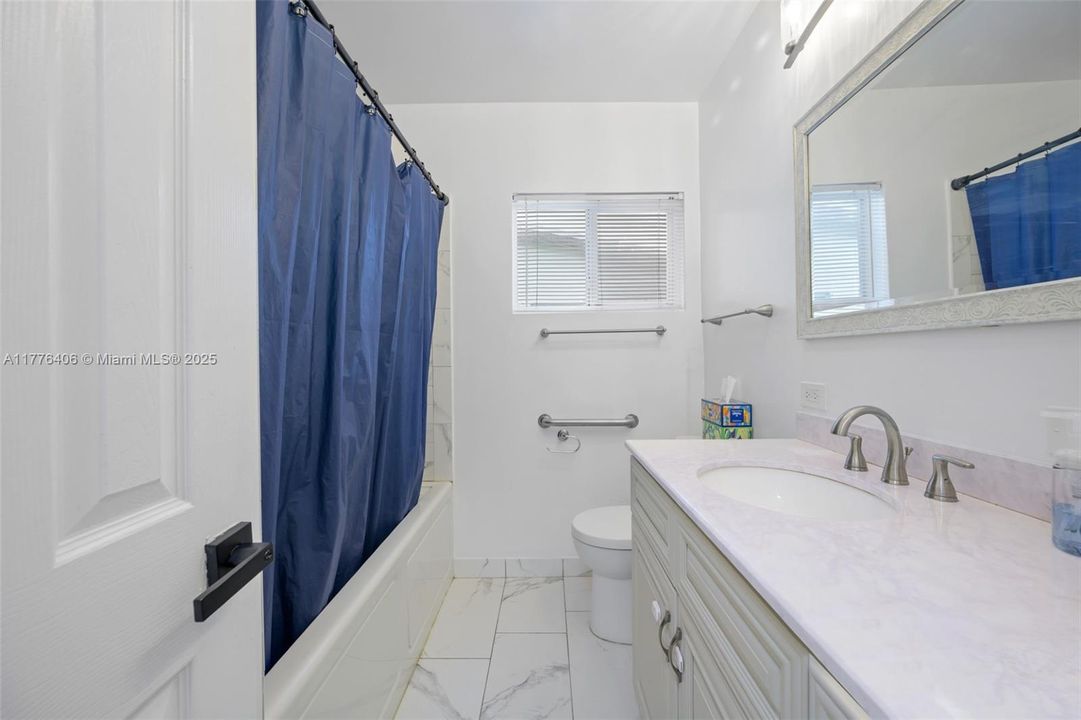 Vendido Recientemente: $540,000 (3 camas, 2 baños, 1608 Pies cuadrados)