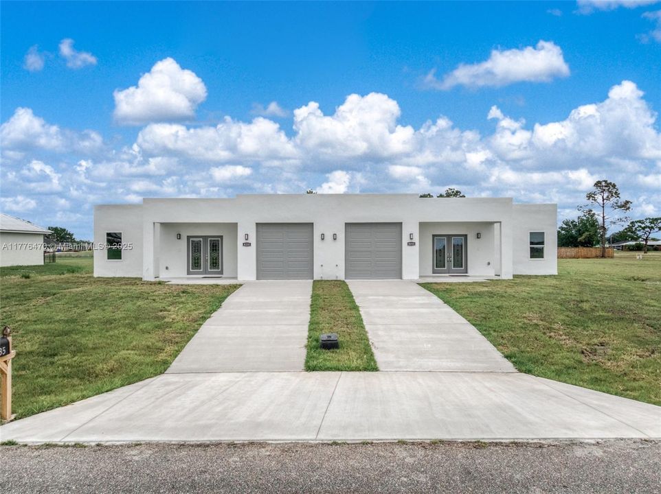 最近租的: $1,800 (4 贝兹, 2 浴室, 0 平方英尺)