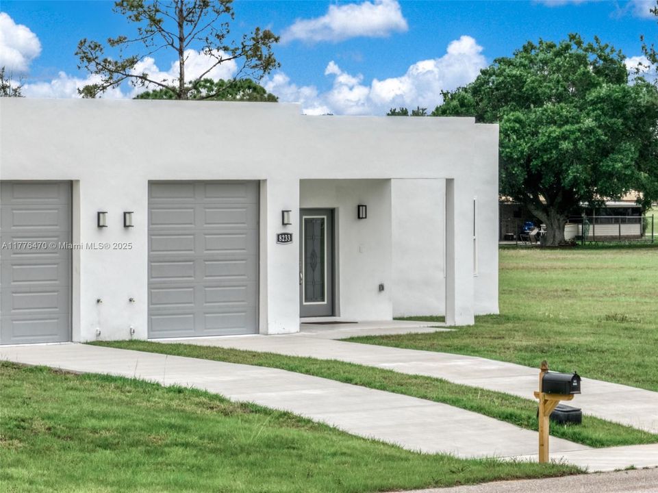 最近租的: $1,800 (4 贝兹, 2 浴室, 0 平方英尺)