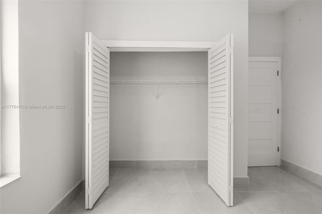 最近租的: $1,800 (4 贝兹, 2 浴室, 0 平方英尺)